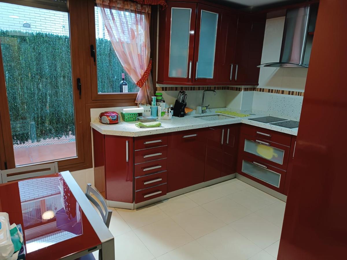 Apartament Karmelo Junto Al Metro Bilbao Zewnętrze zdjęcie